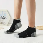6 Pairs Men's Sports Socks 100% Cotton Towel-Backed Anti-slip Sweat Anti-odour Black White  Low-cut Boat Socks 6